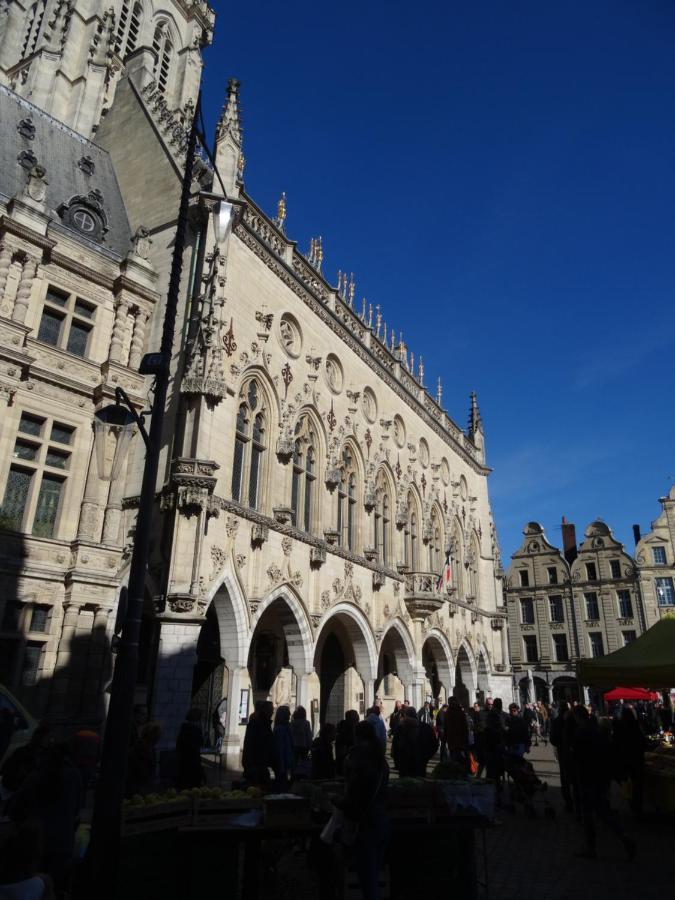 Appart Pop 1 Centre Ville Calme Avec Parking Arras Εξωτερικό φωτογραφία